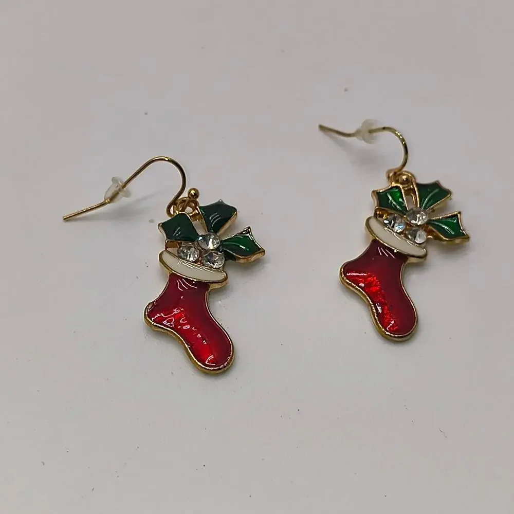 C 11 red christmas stocking earrings